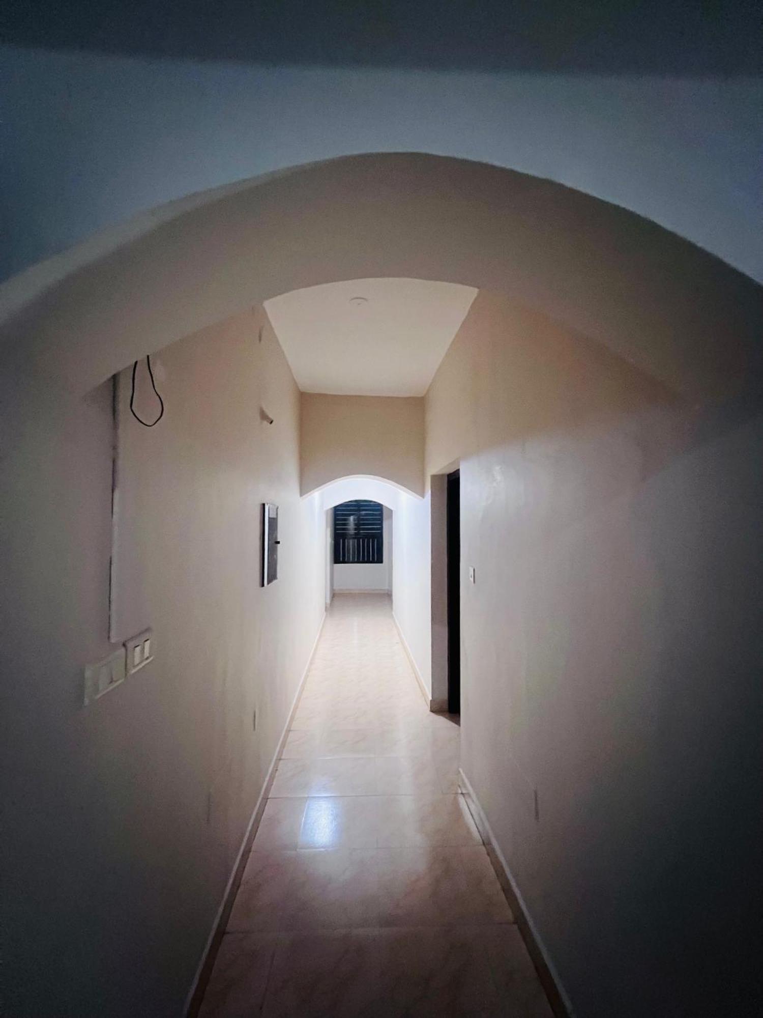 Hotel Sunday - Townhouse Club Airport Trivandrum Thiruvananthapuram Exterior foto